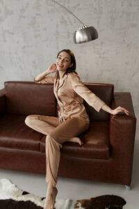 Піжама жіноча BO.Brand шовкова (із поясом та штанами) - Зображення 8