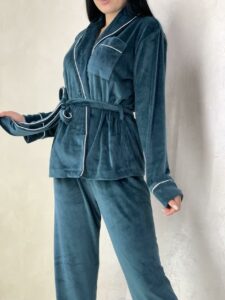 Жіноча велюрова піжама з поясом та штанами BO.Brand (колір смарагд) - Зображення 8