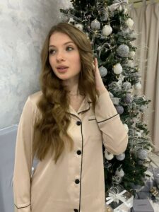 Жіноча піжама BO.Brand 3 в 1 (сорочка з довгим рукавом, штани та шорти) - Зображення 2