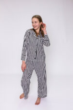 Жіноча піжама BO.Brand, сорочка та штани, смужка чорно-біла - Зображення 2