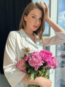 Жіноча сорочка на ґудзиках, туніка колір білий - Зображення 2