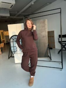 Жіночий спортивний костюм BO.Brand на флісі, коричневий - Зображення 2