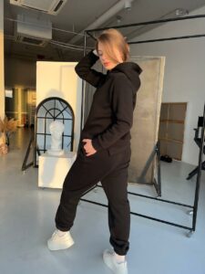 Жіночий спортивний костюм BO.Brand на флісі, чорний - Зображення 2