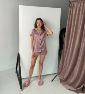 Шовкова жіноча піжама BO.Brand, сорочка та шорти, колір мокко - Зображення 4