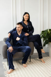 Парні піжами BO.Brand, сорочка та штани з кишенями, колір синій - Зображення 14