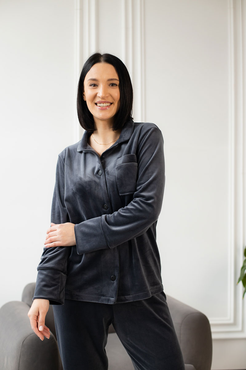 holovna Жіноча велюрова піжама BO.Brand на ґудзиках та штани, колір графіт - Зображення 1