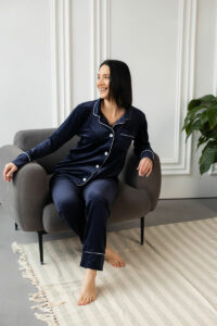 Жіноча велюрова піжама BO.Brand на ґудзиках та штани, колір синій - Зображення 5