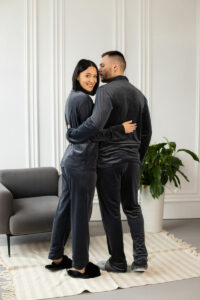 Парні піжами BO.Brand, сорочка та штани з кишенями, колір графіт - Зображення 3