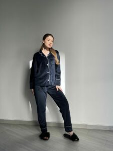 Жіноча велюрова піжама BO.Brand на ґудзиках та штани, колір синій - Зображення 12