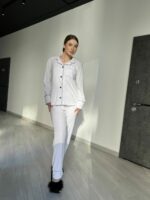 Жіноча піжама BO.Brand на ґудзиках зі штанами, колір білий - Зображення 8