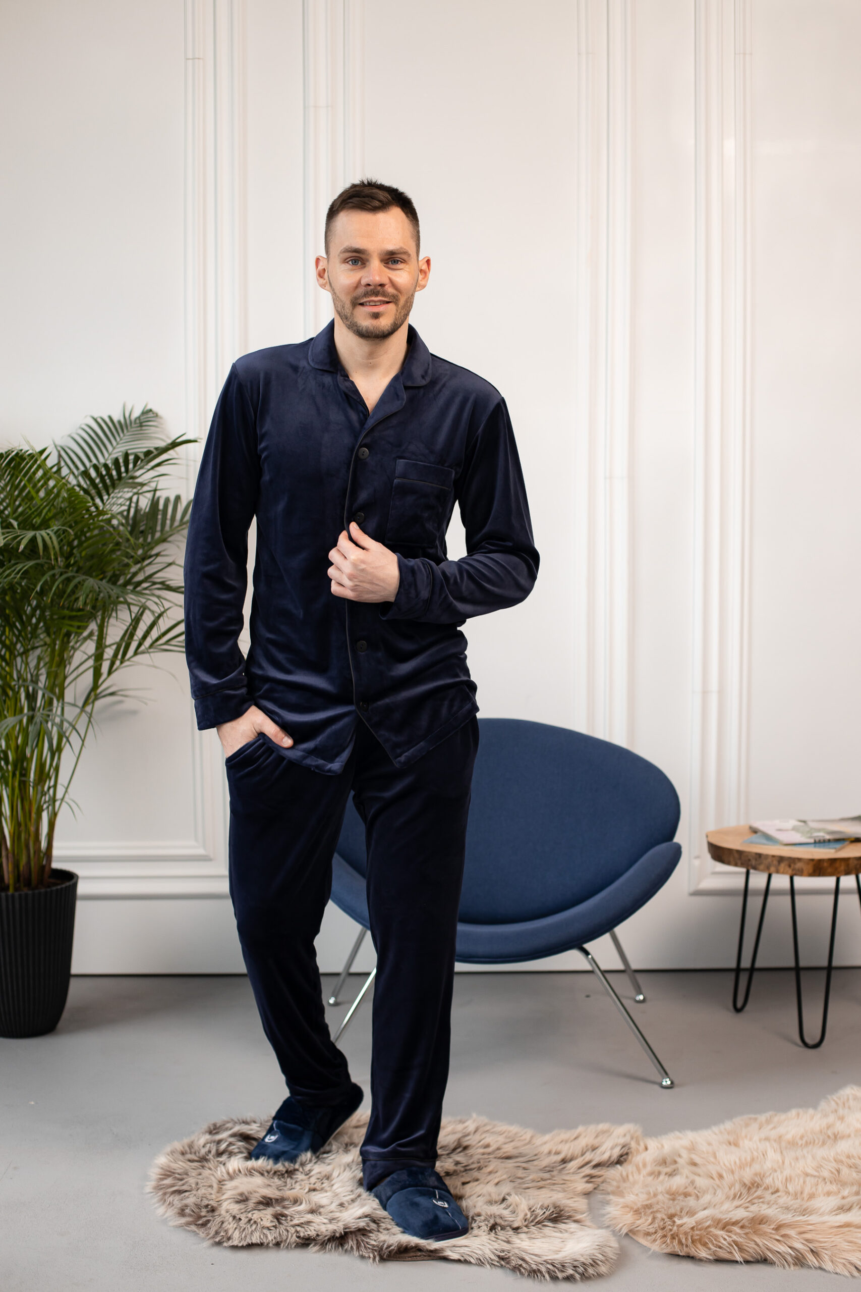 img_3785-scaled Чоловіча велюрова піжама BO.Brand синій колір - Зображення 1