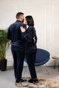 Парні піжами BO.Brand, сорочка та штани з кишенями, колір синій - Зображення 3