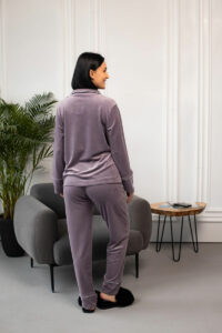 Зимова велюрова жіноча піжама BO.Brand (домашній костюм на ґудзиках та штани, колір какао) - Зображення 4
