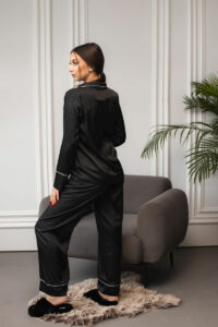 Жіноча піжама 2 в 1 BO.Brand, сорочка та штани, шовк, колір чорний - Зображення 2