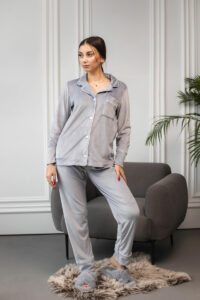 Тепла зимова велюрова жіноча піжама BO.Brand (на ґудзиках зі штанами, колір сірий)
