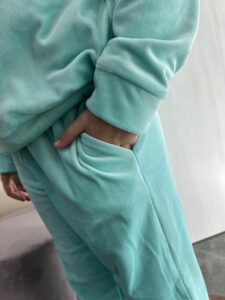 Дитяча піжама BO.Brand светр зі штанами, колір м'ятний - Зображення 3