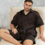 Чоловіча піжама шовкова BO.Brand шорти та сорочка, коричневий колір