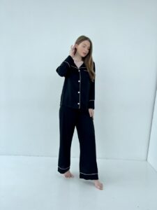 Жіноча піжама 2 в 1 BO.Brand, сорочка та штани, шовк, колір чорний - Зображення 9