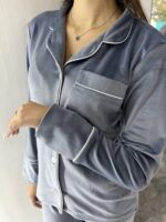 Жіноча піжама на ґудзиках зі штанами, колір синій - Зображення 2