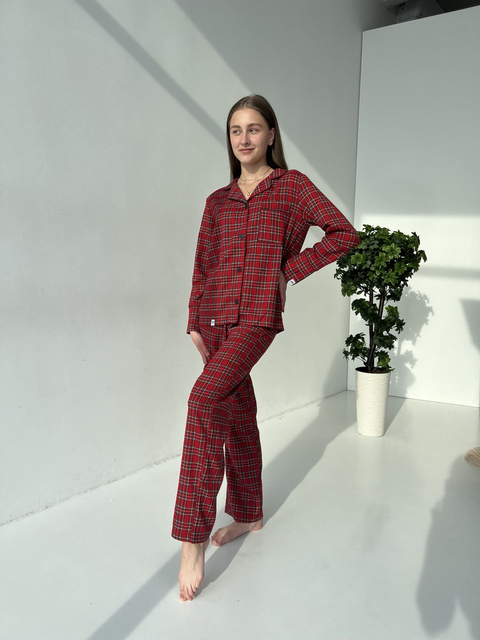 photo1705828640 Жіноча піжама в клітинку BO.Brand, натуральна тканина котон, колір червоний - Зображення 1