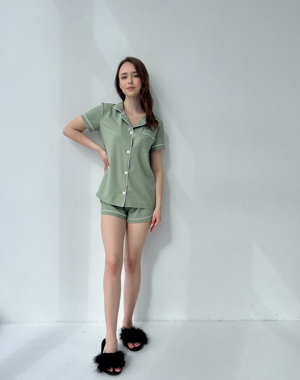 photo1707877630 Жіноча піжама з шортами BO.Brand в оливковому кольорі - Зображення 1