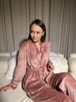 Жіноча піжама велюрова BO.Brand (із поясом та штанами, колір пудровий) - Зображення 2